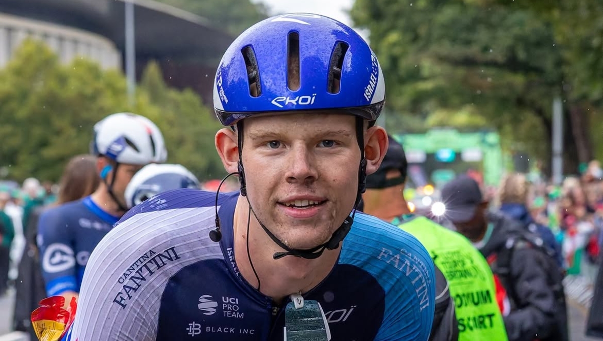 Muere ciclista Finlay Tarling a los 19 años en un "grave accidente" en la Vuelta a Portugal (Instagram @carldowningphotography)