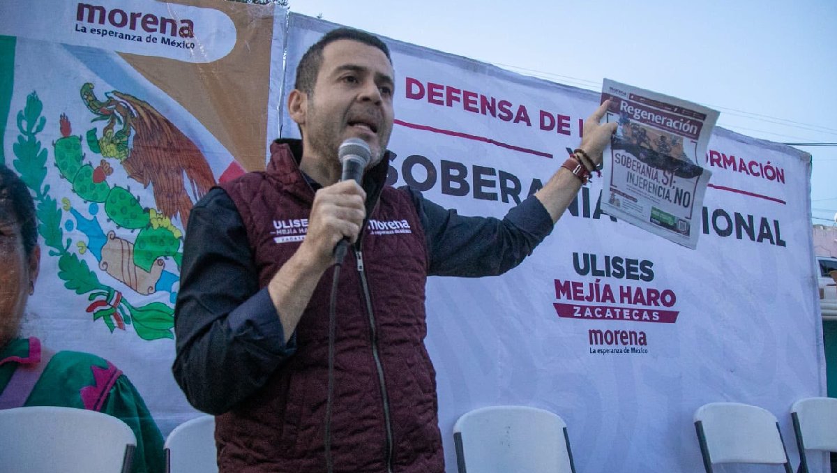 Ulises Mejía Haro durante su visita al semidesierto norte de Zacatecas. | Especial