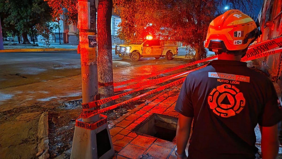 Elementos de Protección Civil de Nuevo León y Monterrey realizaron las labores de extracción del lesionado. Especial