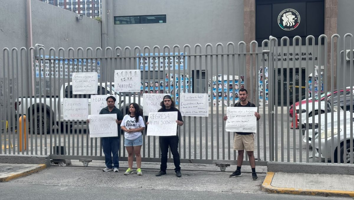Familiares y amigos de la menor protestaron de forma pacífica para exigir resultados a las autoridades. Fabricio Gallegos