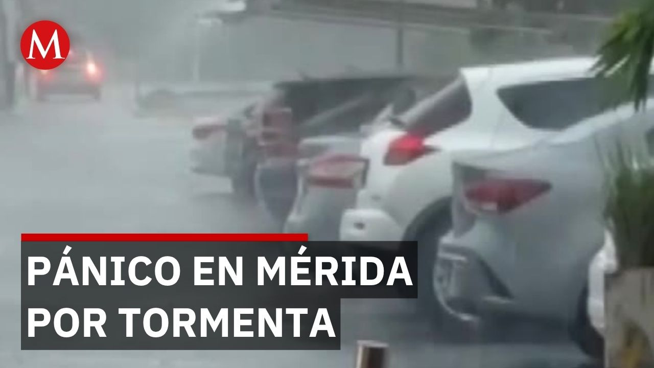 Tormenta en Mérida atrapa a personas en centros comerciales con calles inundadas