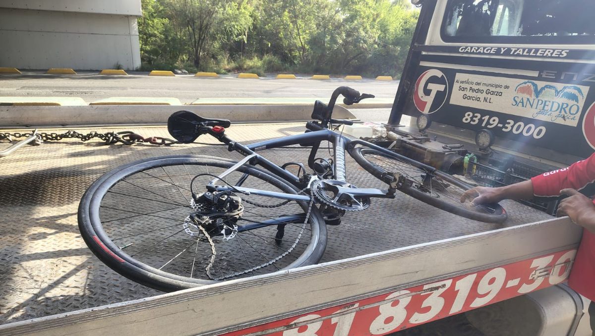 El ciclista, de 23 años, sufrió una fractura de clavícula y golpes en el rostro | Israel Santacruz
