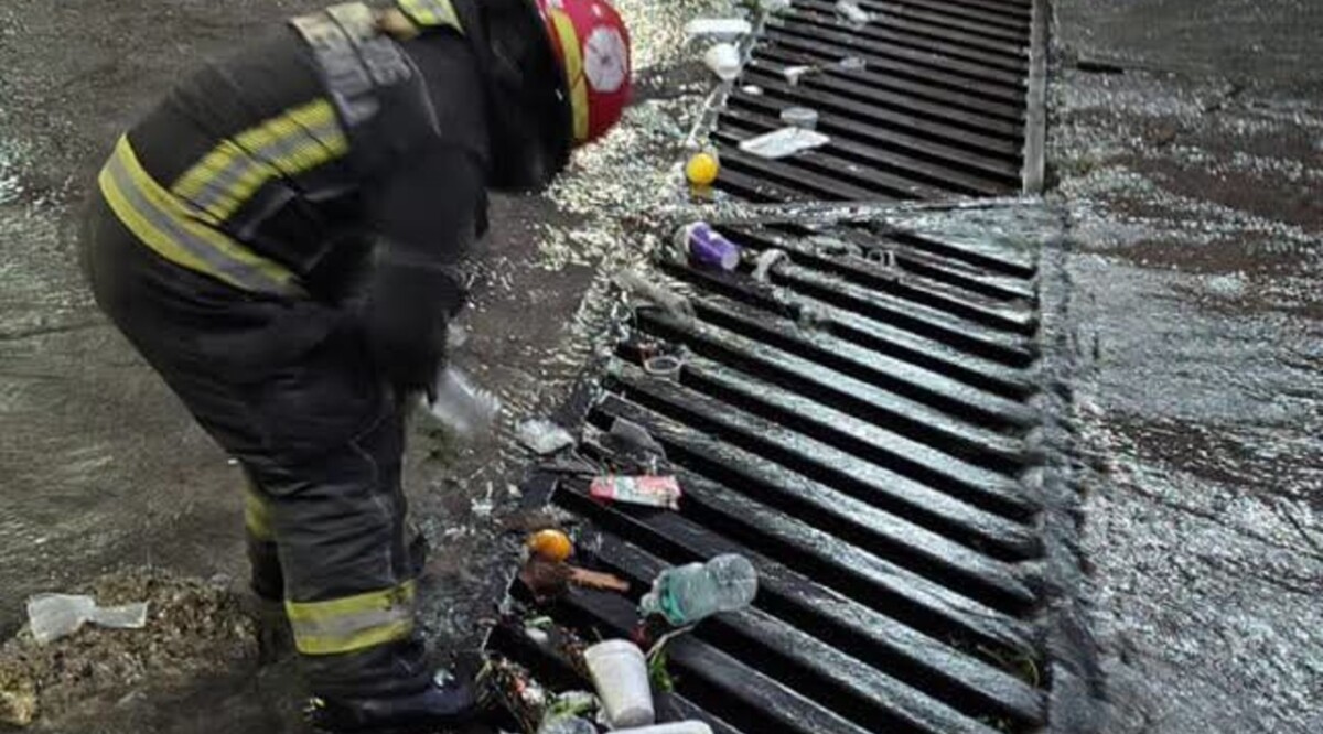 Se anegan vialidades en Tlanepantla. | Foto: Especial