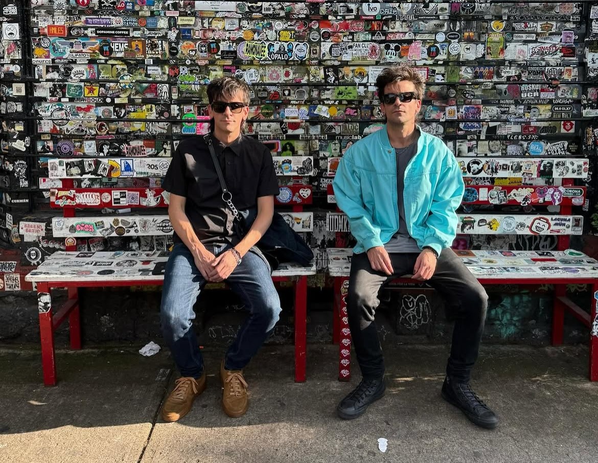La banda describe su nueva canción con Reyno como una de las piezas más oscuras y profundas de su discografía. | Instagram @inmigrantesmusica