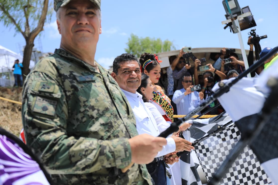 El gobernador de Tabasco, Javier May Rodríguez, encabezó el banderazo de salida. | Especial
