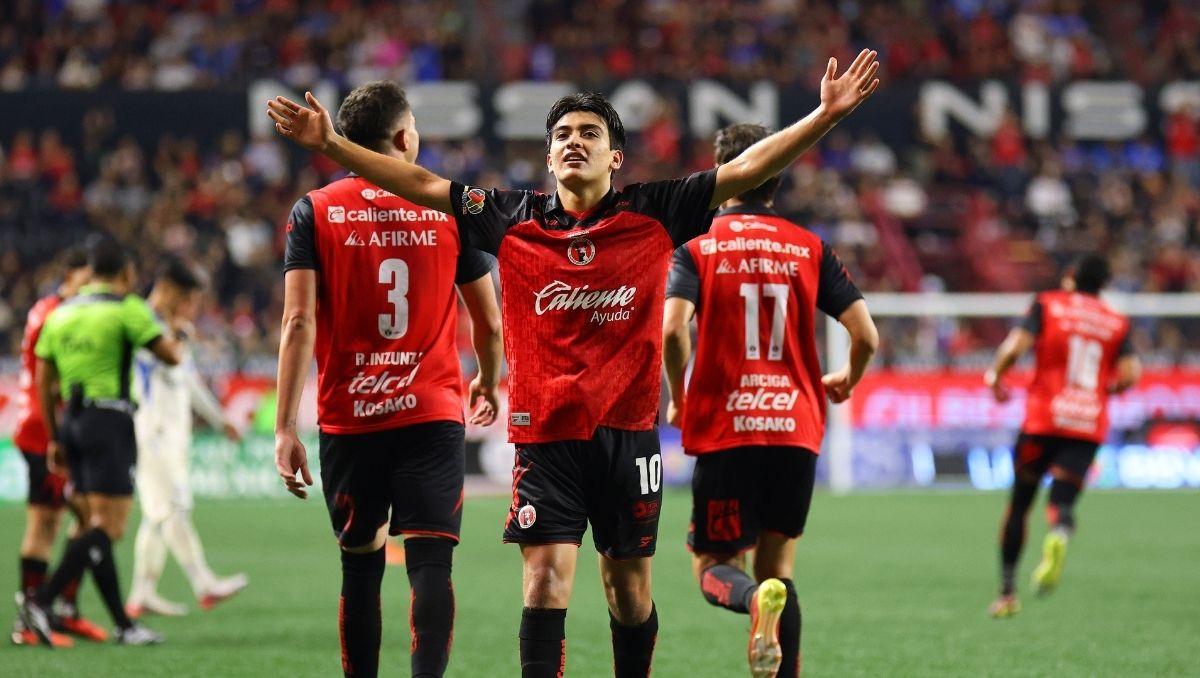 Xolos consigue la victoria ante Cruz Azul con gol de Gilberto Mora (Imago7)