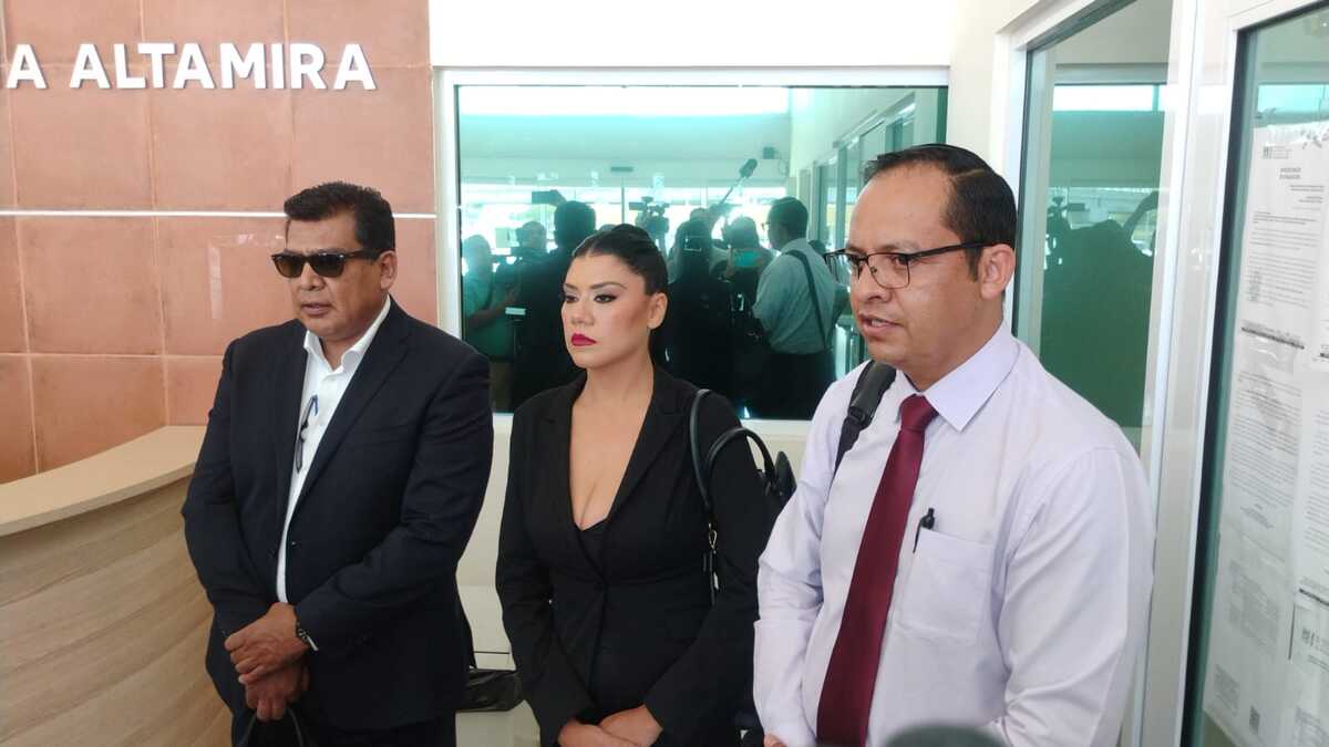 Alejandra Quintos acudió al Centro Integral de Justicia de Altamira acompañada de sus nuevos representantes legales para dar seguimiento al caso de Da