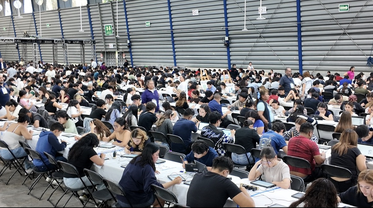Aplicación del Examen de Control Presencial  de UNAM en CdMx. | @UNAM_MX vía X