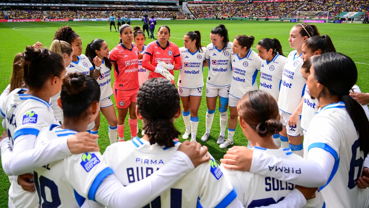 Cruz Azul Femenil se manifiesta tras comentarios misóginos hacia sus jugadoras (Imago7)
