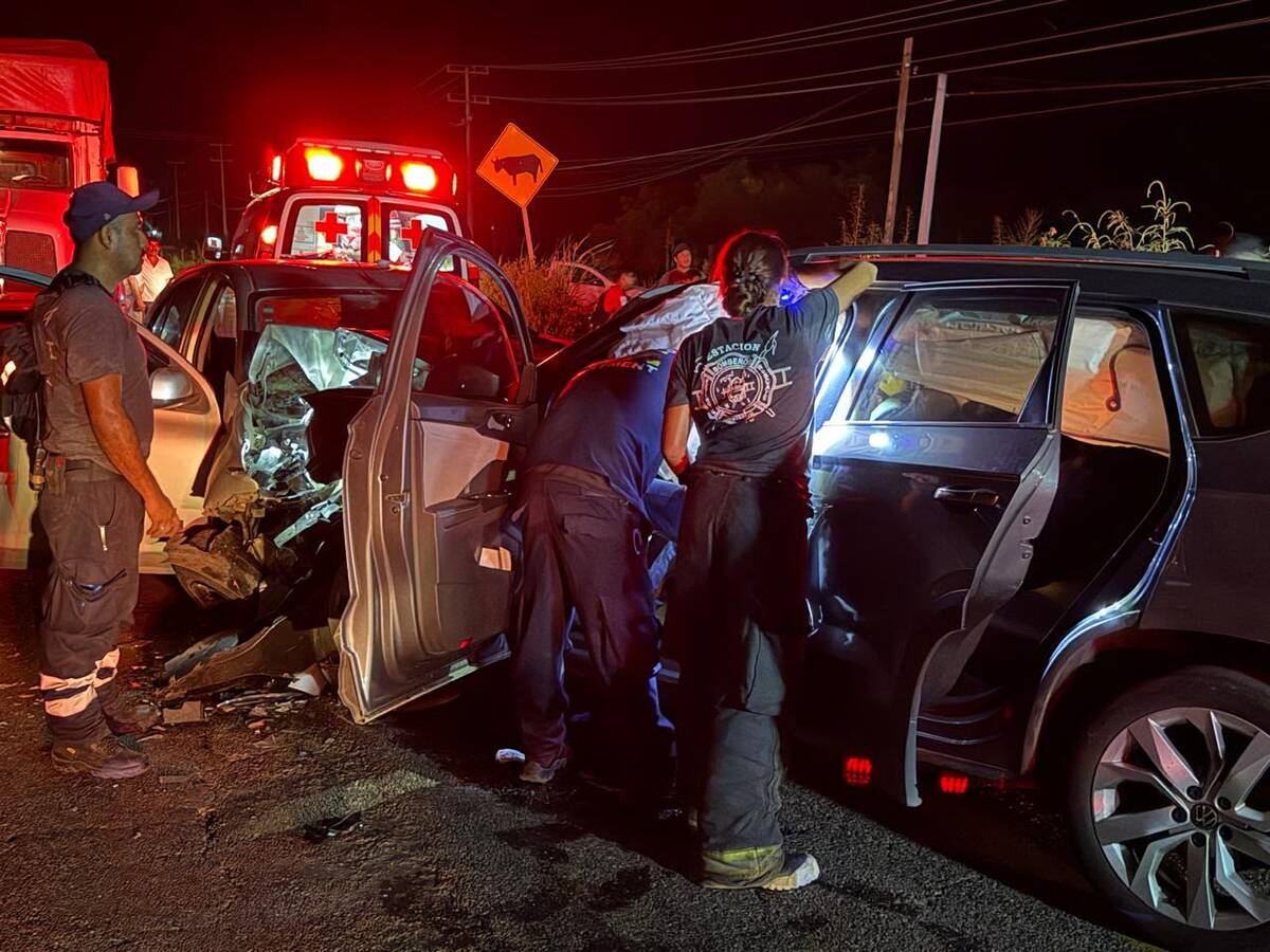 Promotor de Félix Salgado sufre accidente vial en Zihuatanejo. | Foto: Javier Trujillo