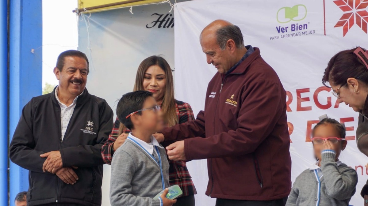 Salud visual alcanza a 28 mil estudiantes en Hidalgo. (Cortesía: IHE)