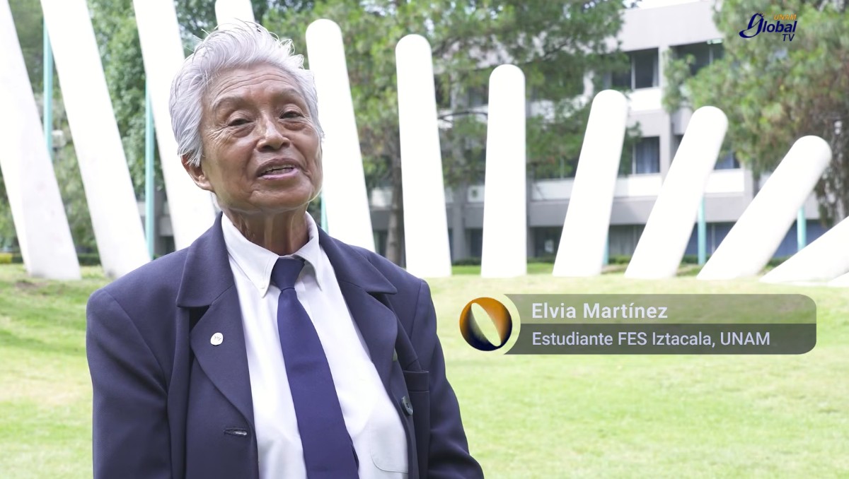 Elvia Martínez se gradúa de la UNAM a los 71 años. | FOTO: UNAM