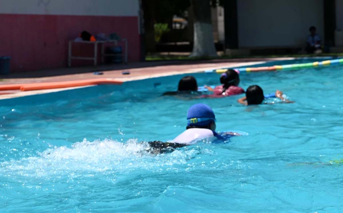 Escuela de natación en Lerdo. | Foto: Ayuntamiento de Lerdo.