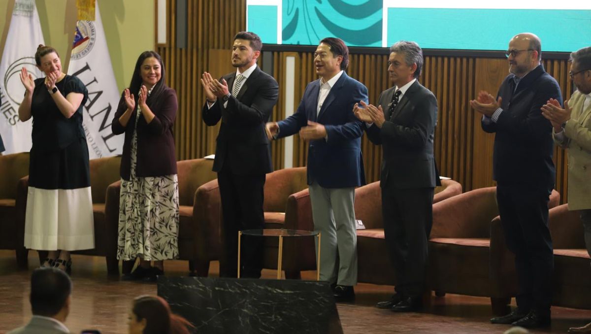 Nuevo León permitirá el uso de tabletas y celulares en planteles solo con propósito pedagógico | Roberto Alanís