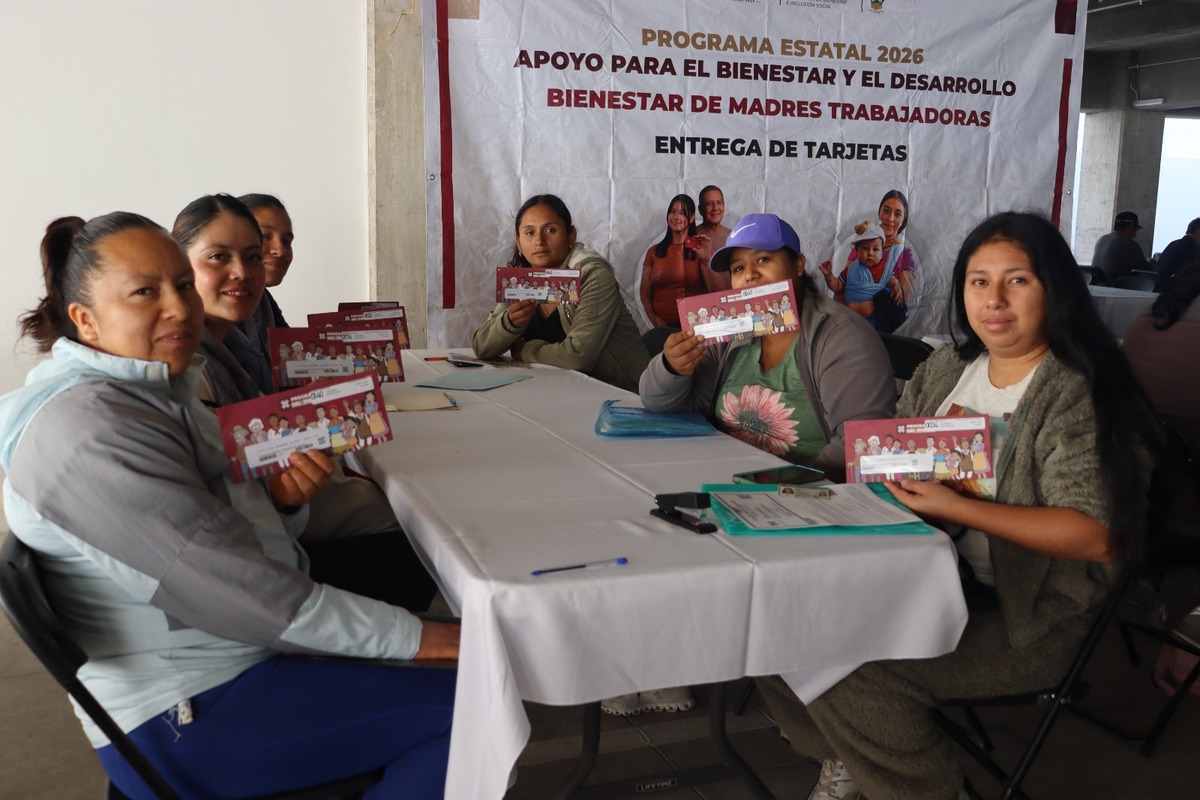 Personas beneficiarias de los programas Bienestar y Desarrollo y Madres Trabajadoras en Hidalgo. (Cortesía: Sebiso)