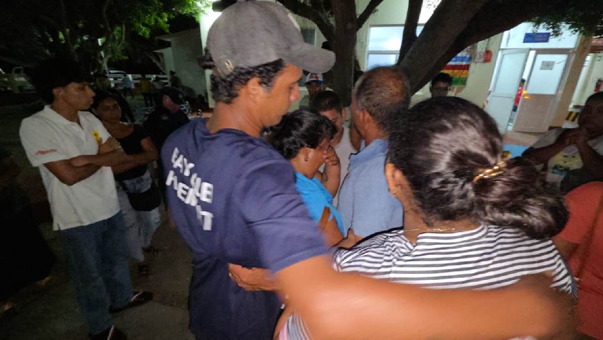 El abrazo marcó el regreso de los hombres después de cinco días en el mar. | Especial