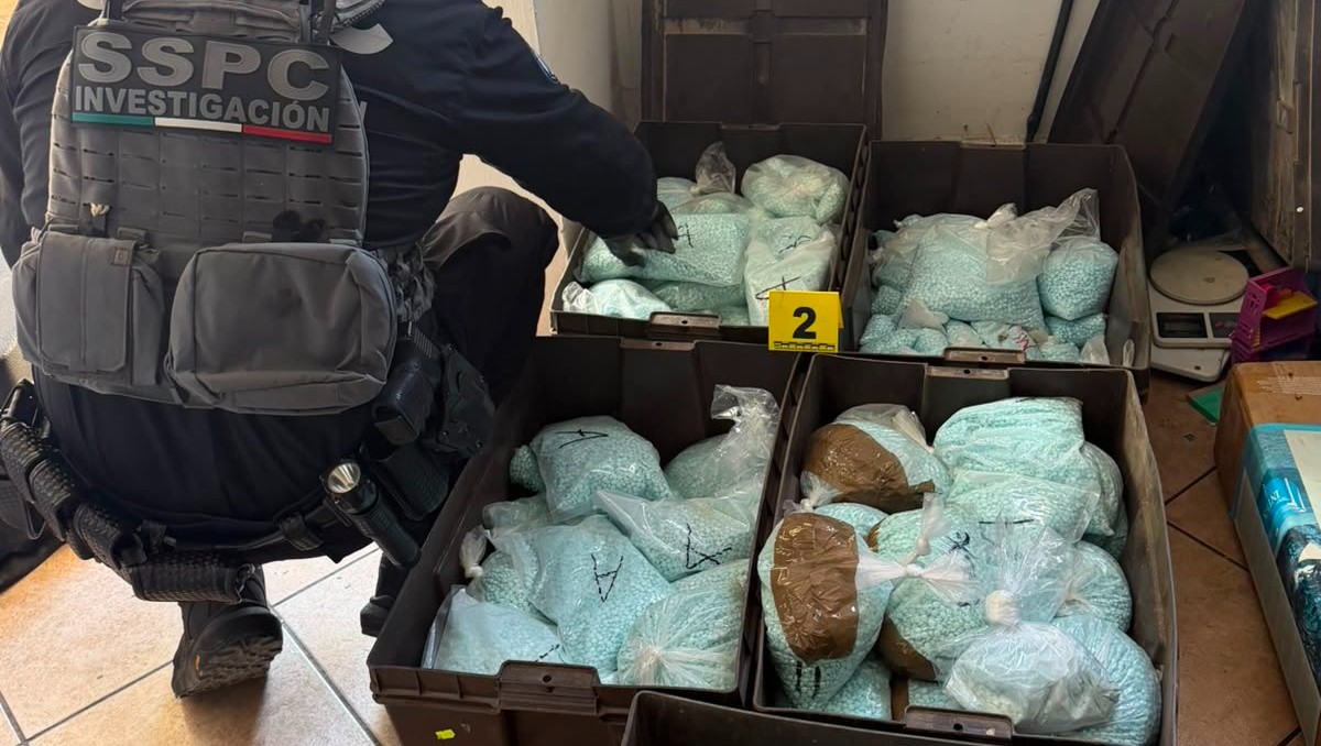 Autoridades aseguraron 120 kilos de fentanilo en un inmueble vinculado con Los Rusos en BC. | Foto: Omar García Harfuch