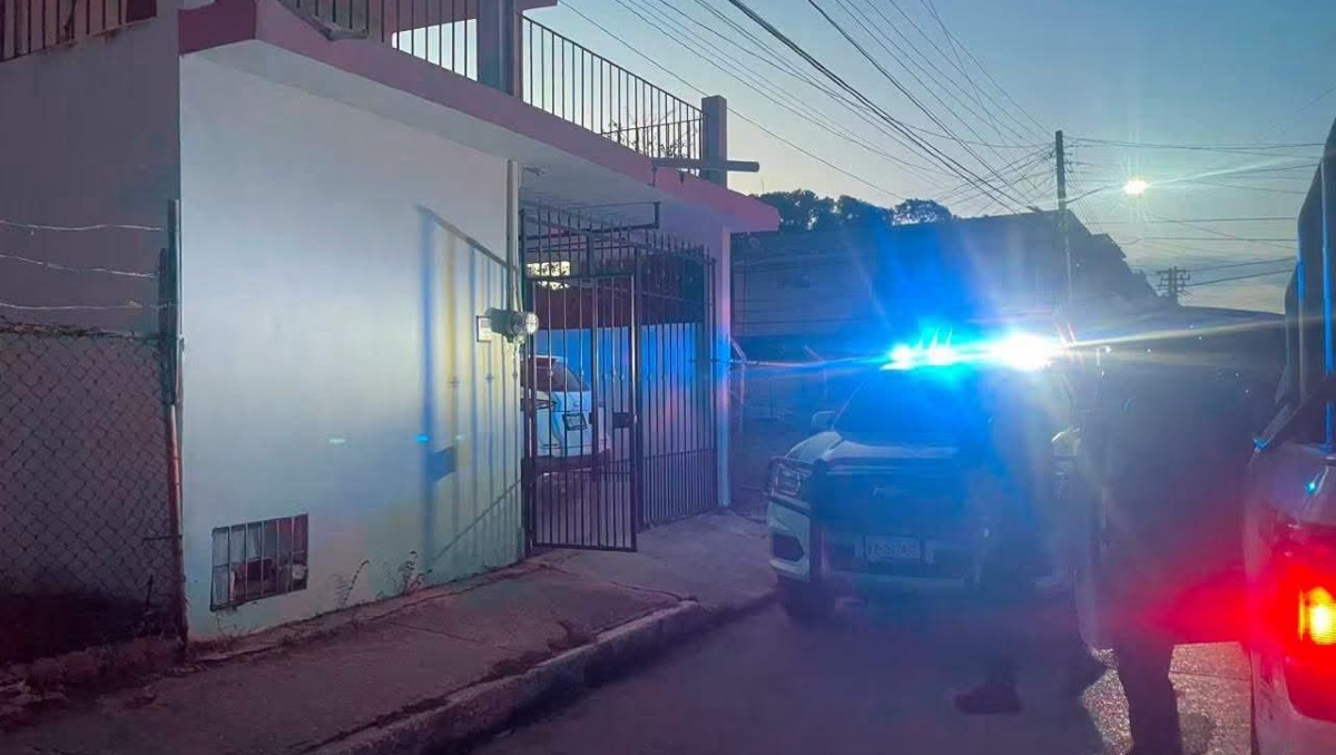 El crimen sucedió durante la madrugada del miércoles en la colonia Tamaulipas de Tampico. (Alberto Cano)