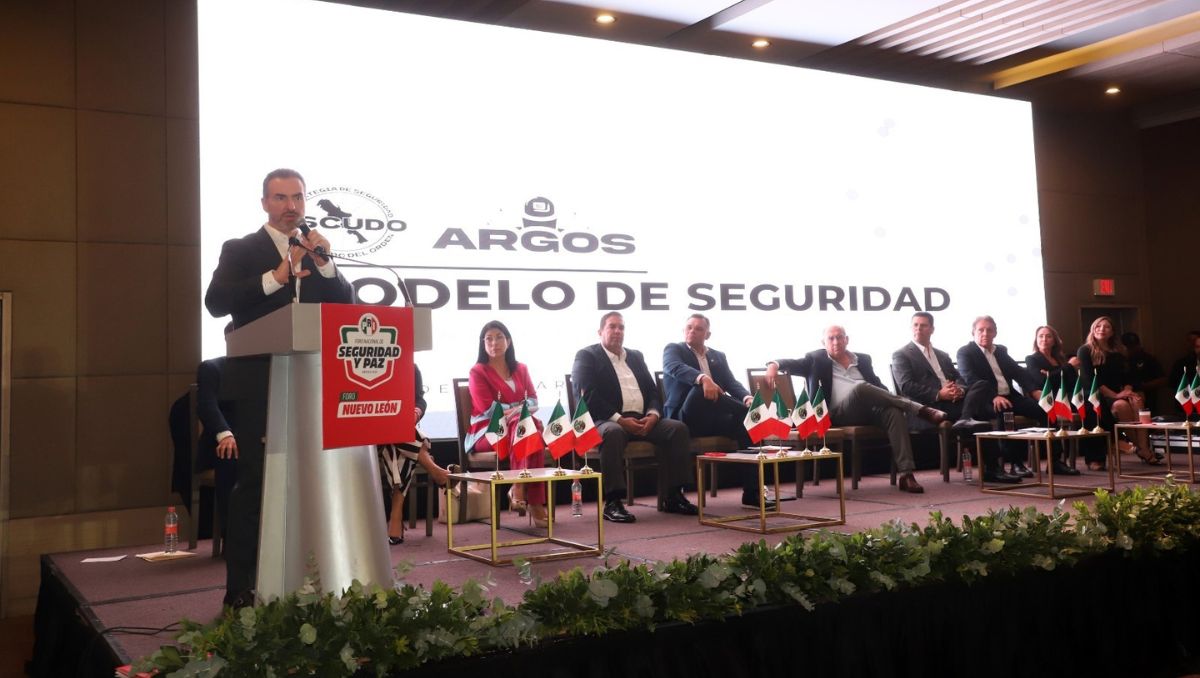 El foro de los tricolores se llevó a cabo en un hotel del Centro de Monterrey. Luis Guerra