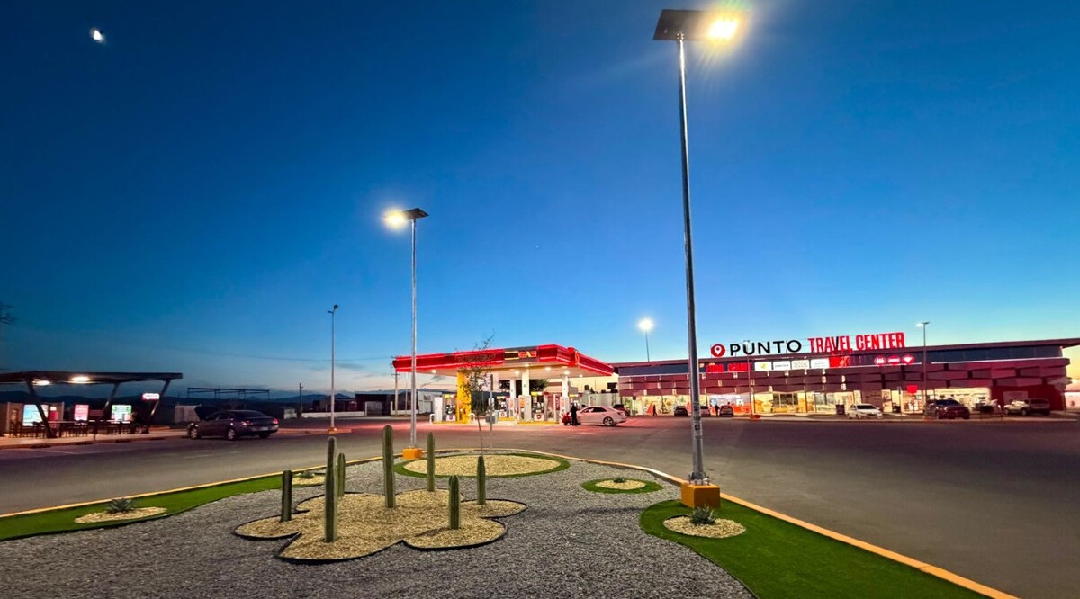 Inauguran parador para viajeros y turistas en Chihuahua. | Foto: Especial