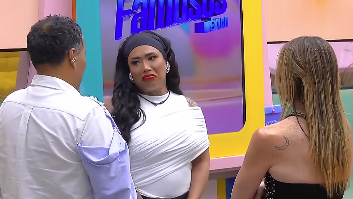 Karina Torres sufre descuido en La Casa de los Famosos (Captura)