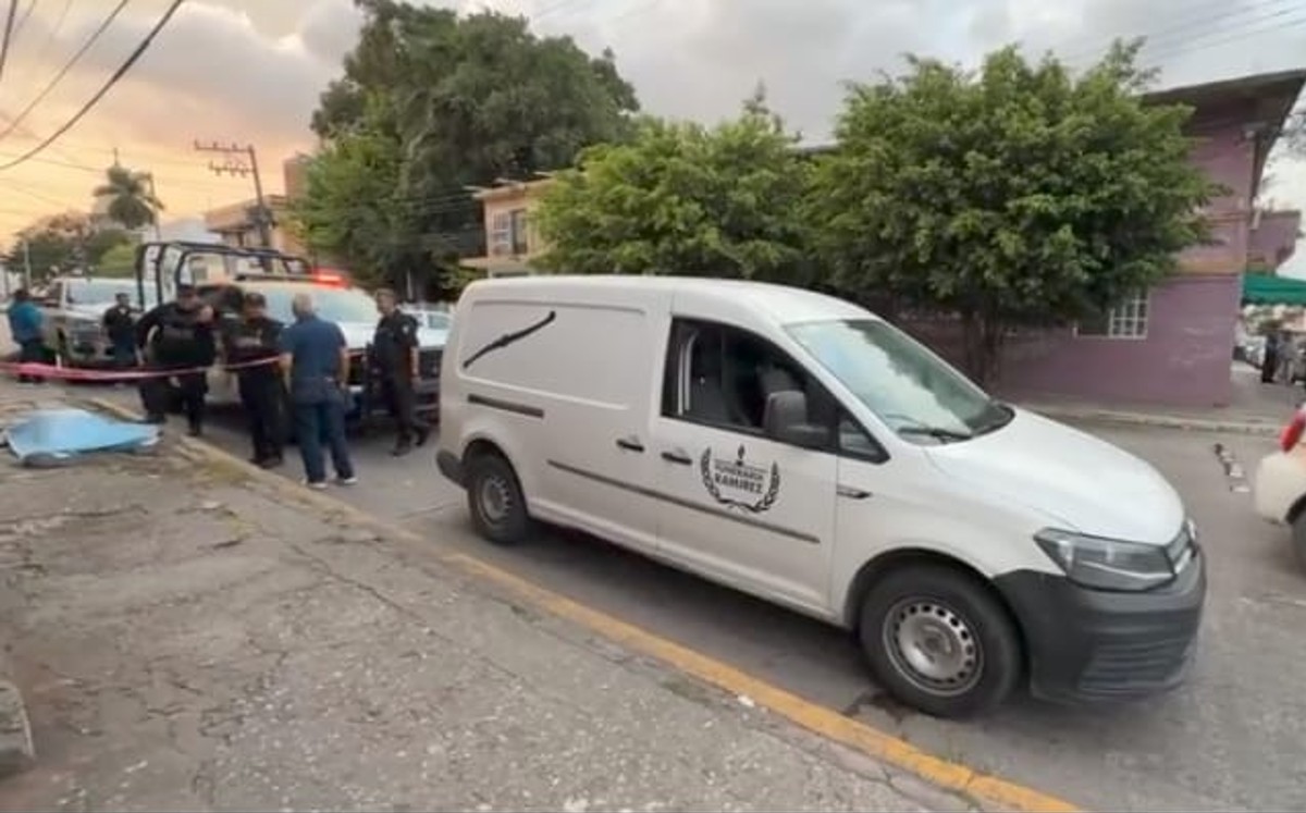 Fallece adulto mayor tras bajar de transporte público en Ciudad Madero. | Foto: Redes sociales