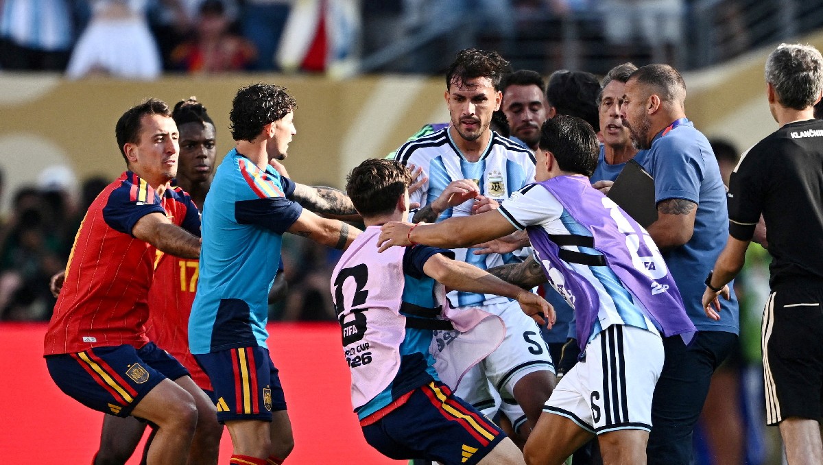 Leandro Paredes recibe fuerte sanción por incidentes en la Final del Mundial 2026 (Reurters)