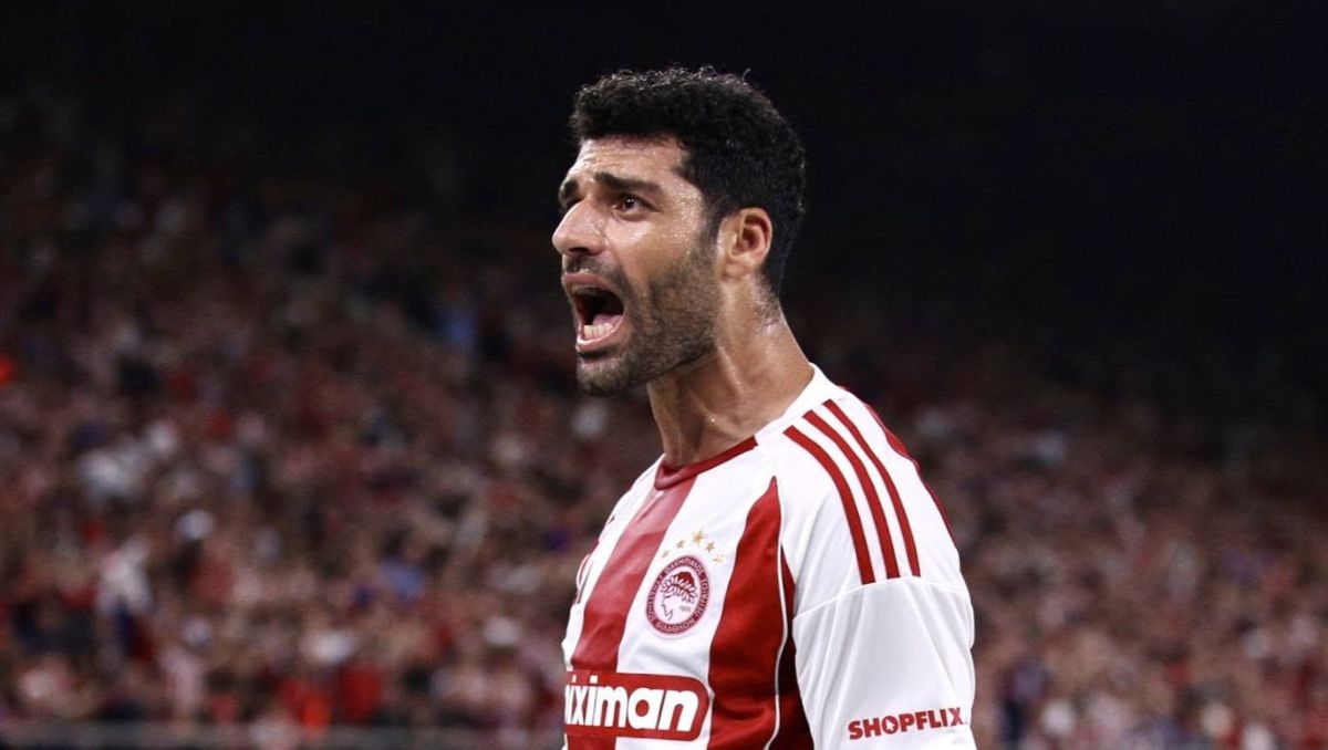 Mehdi Taremi, delantero histórico iraní, es de los delanteros más experimentados del equipo (facebook.com/OlympiacosFC)