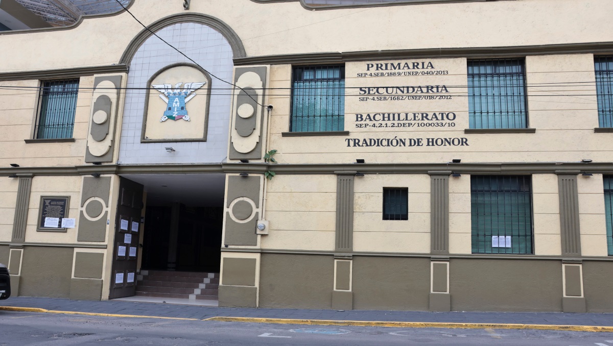 SEP Puebla abre puerta a regularización de escuela militarizada | EsImagen
