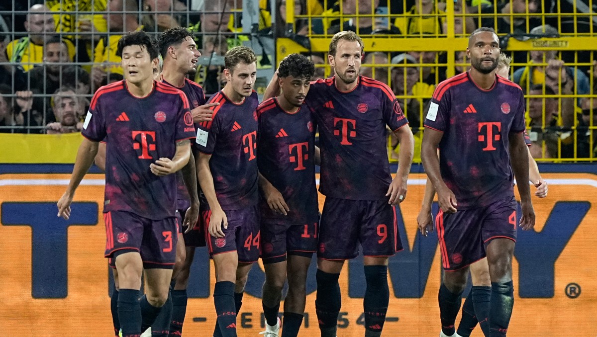 Bayern Múnich conquista la Supercopa Franz Beckenbauer tras vencer al Dortmund (AP)