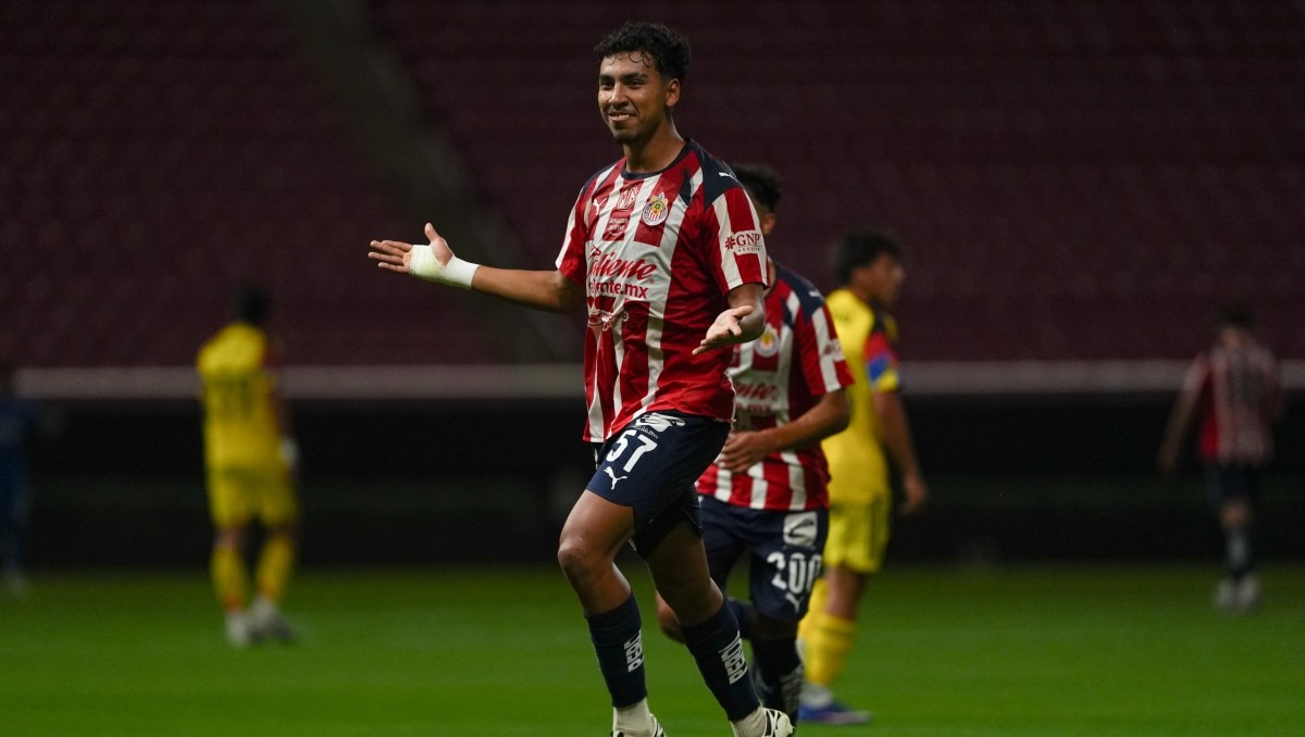 Chivas convoca a Jesús Hernández para el partido contra Xolos (Imago7)