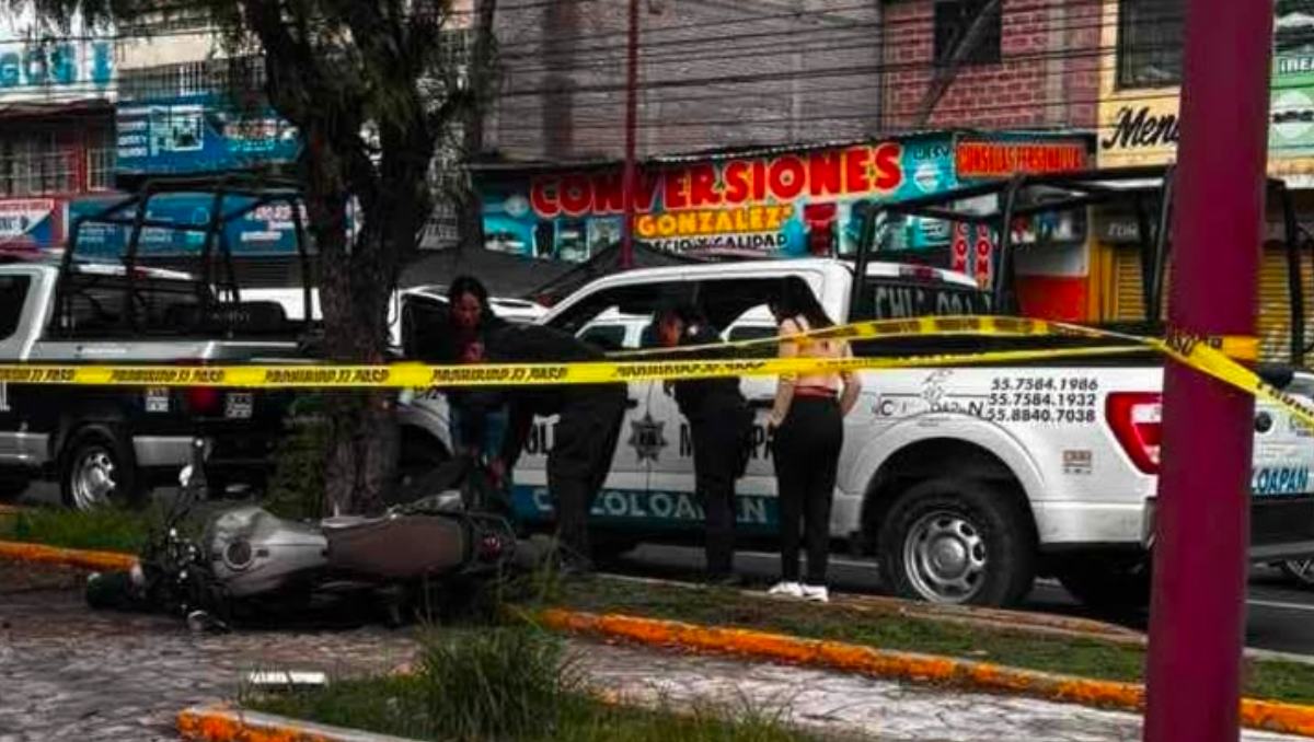 Un motociclista murió este sábado tras sufrir un accidente mientras circulaba por la carretera México-Texcoco, en Chicoloapan. | Foto: Especial
