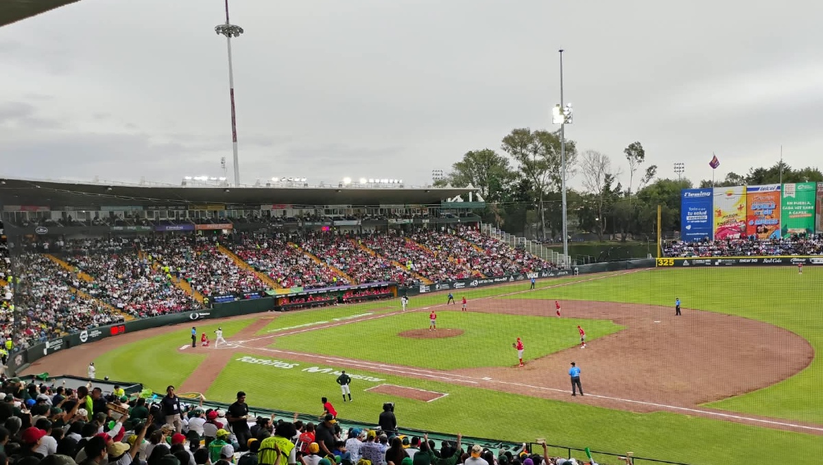 Pericos Puebla se impone a Diablos Rojos en el Juego 3 y se pone a una victoria de la Serie de Campeonato (Jaime Zambrano)
