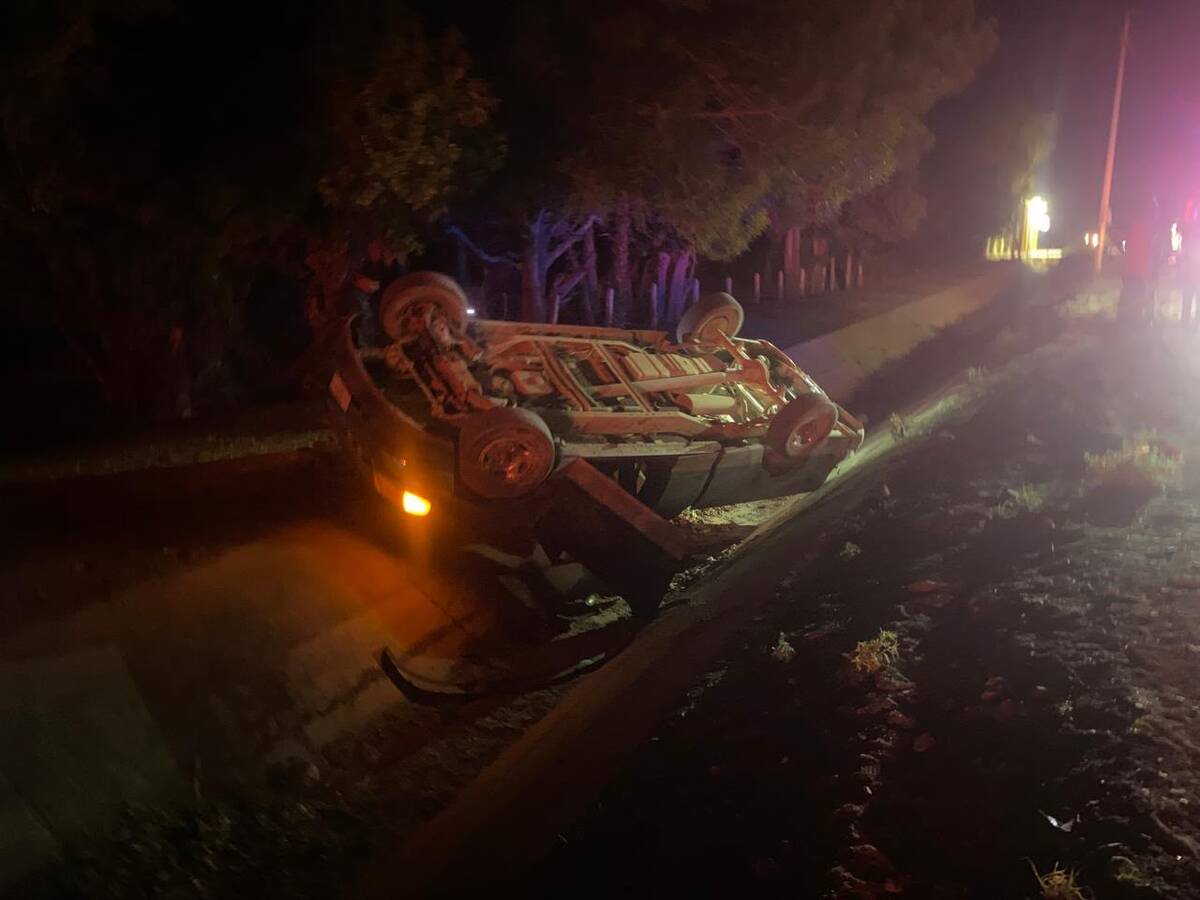 Volcadura en Matamoros deja a un hombre lesionado. | Foto: cortesía de Protección Civil.