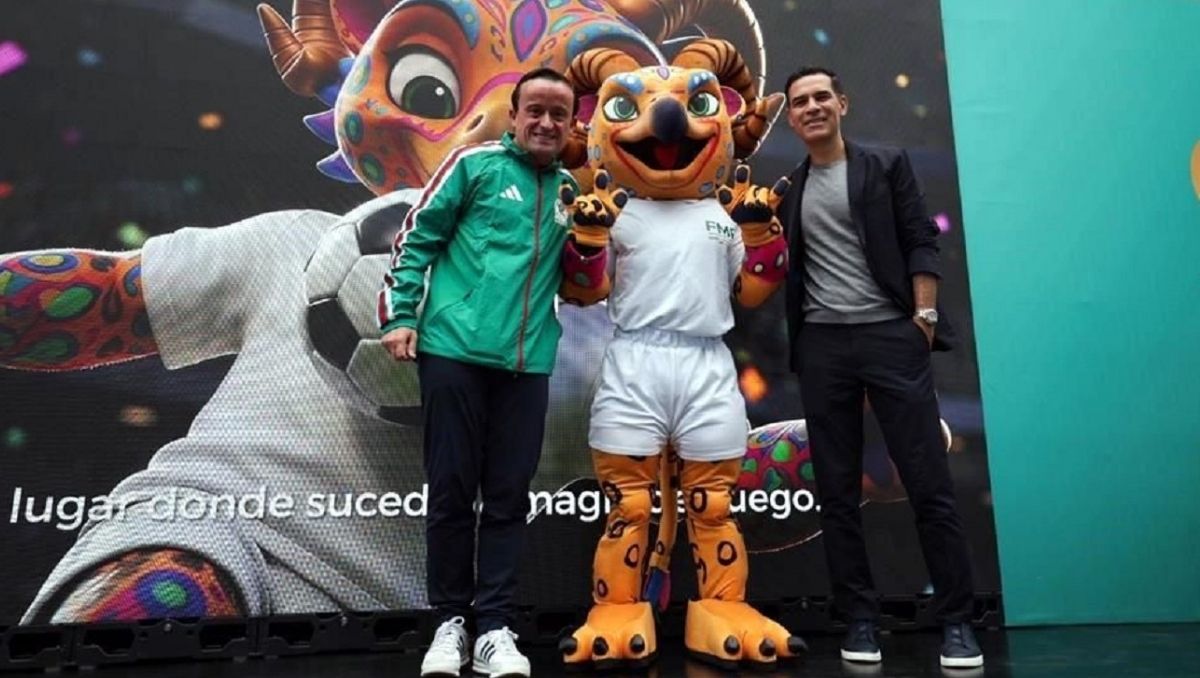 FMF celebra 99 años de historia; presentan a su mascota (FMF)