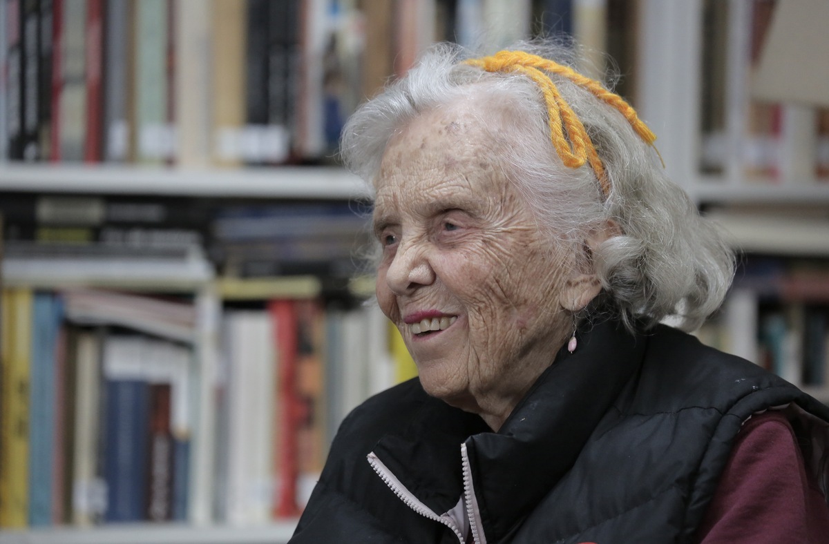 La periodista Elena Poniatowska consolidó su carrera con base en la empatía y la calidez. | Foto: Ariel Ojeda.