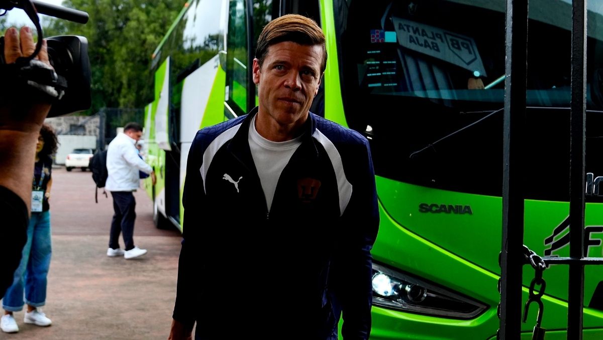 Solari comparte que Sebastián Córdova fue operado con éxito (Imago7)