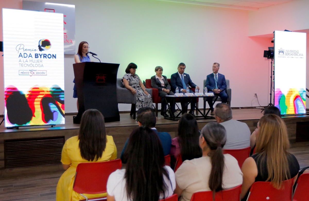 Convocatoria Premio Ada Byron a la Mujer Tecnóloga, Capítulo México. | Foto: Manuel Guadarrama