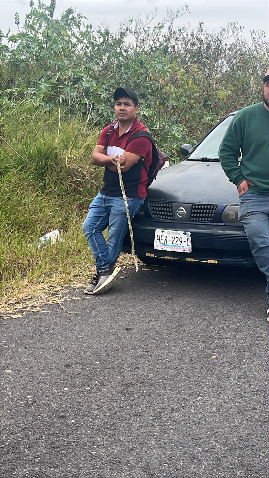 Retienen a cinco y les queman vehículo en Hidalgo. (Cortesía)