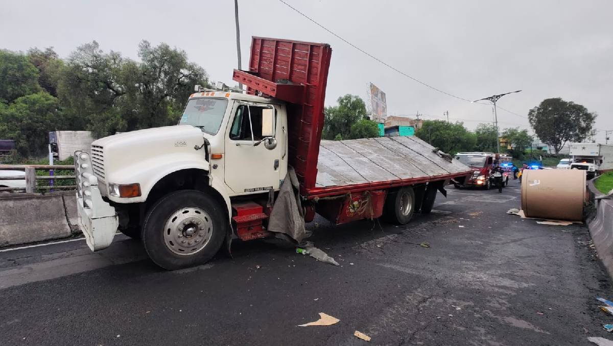 Autoridades se movilizaron en la zona para liberar la circulación. | Foto: Enrique Luna