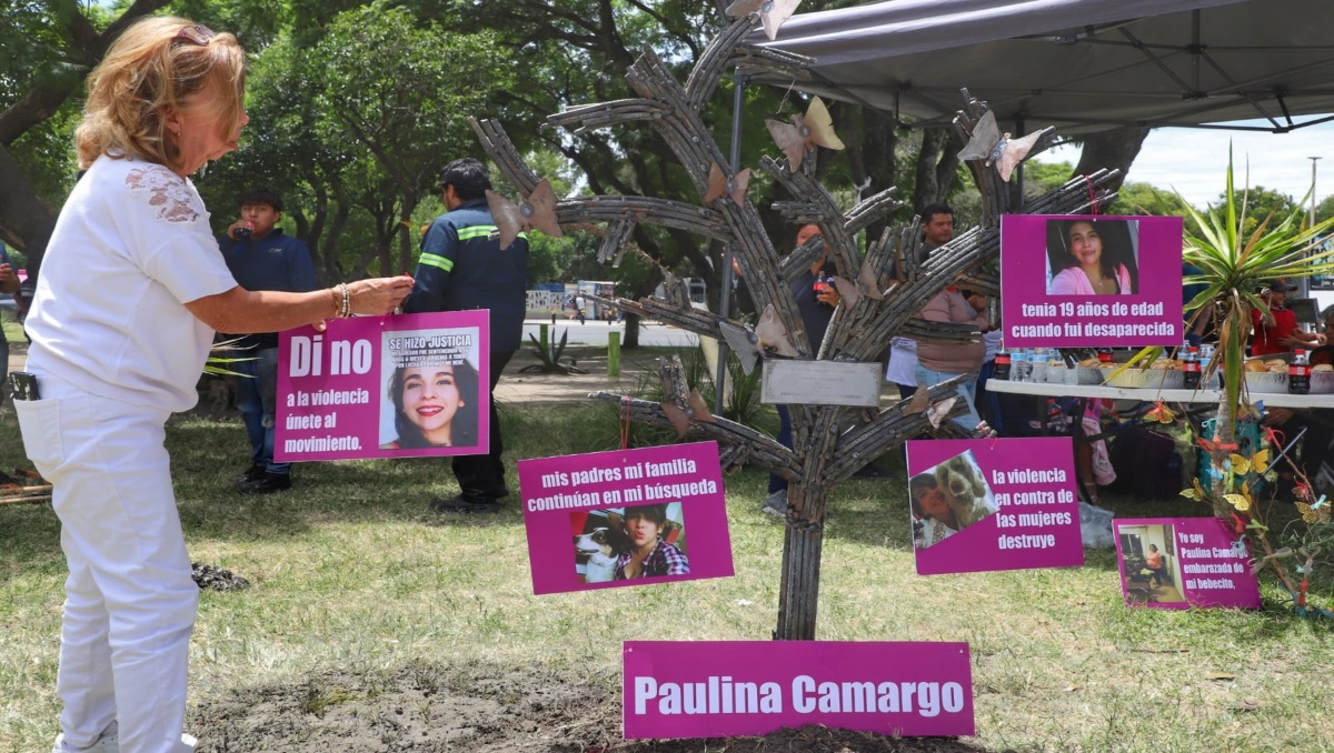 Colocan monumento en honor a Paulina Camargo en Puebla | Melanie Torres