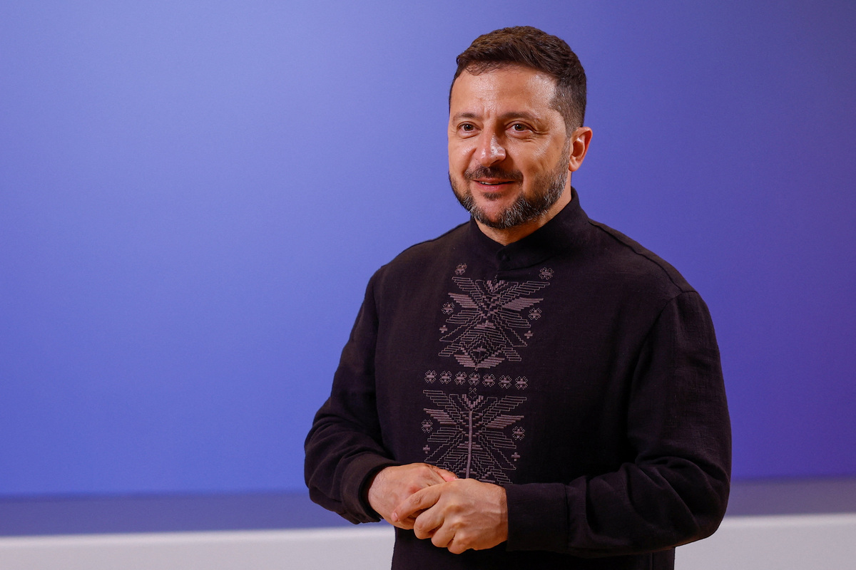 El presidente de Ucrania, Volodímir Zelenski, habla antes de una reunión con la "Coalición de los Voluntarios". | Reuters