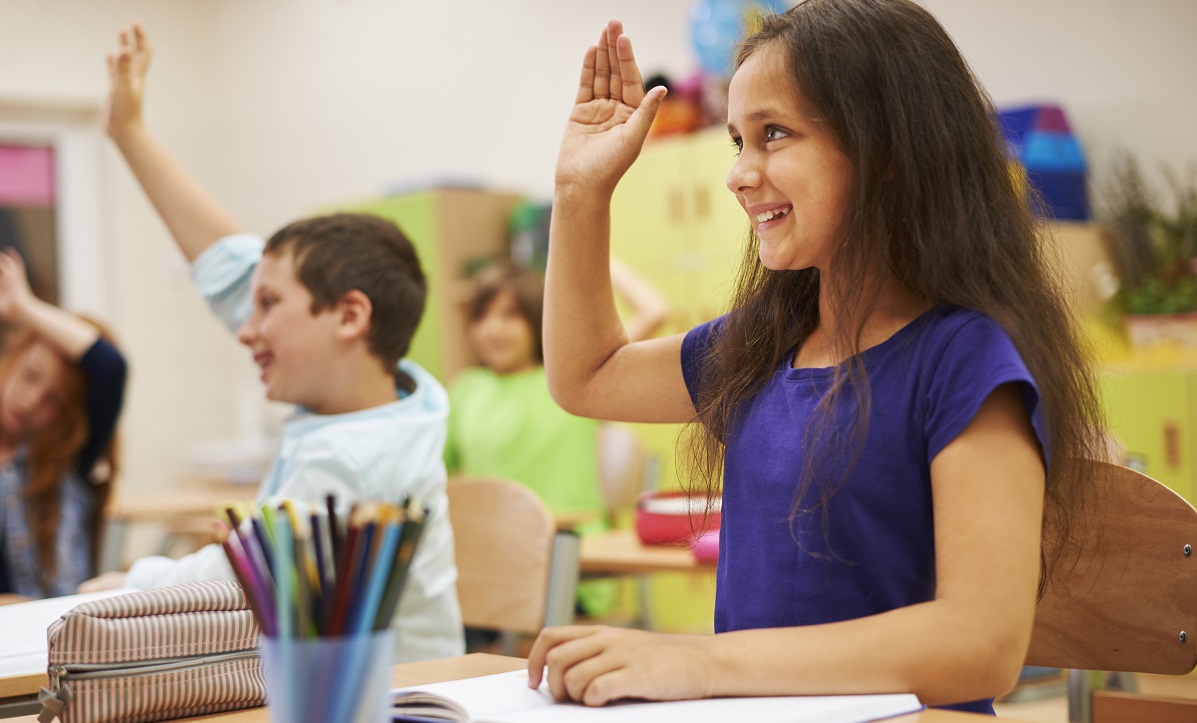 Priorizar el aprendizaje significativo y bienestar emocional de estudiantes de primaria y secundaria, ante el inicio del ciclo escolar. Foto Magnific