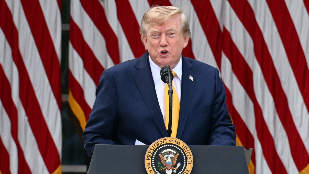 Trump acusa falta de pago a militares iraníes y represión contra civiles en Teherán. | Foto: AFP