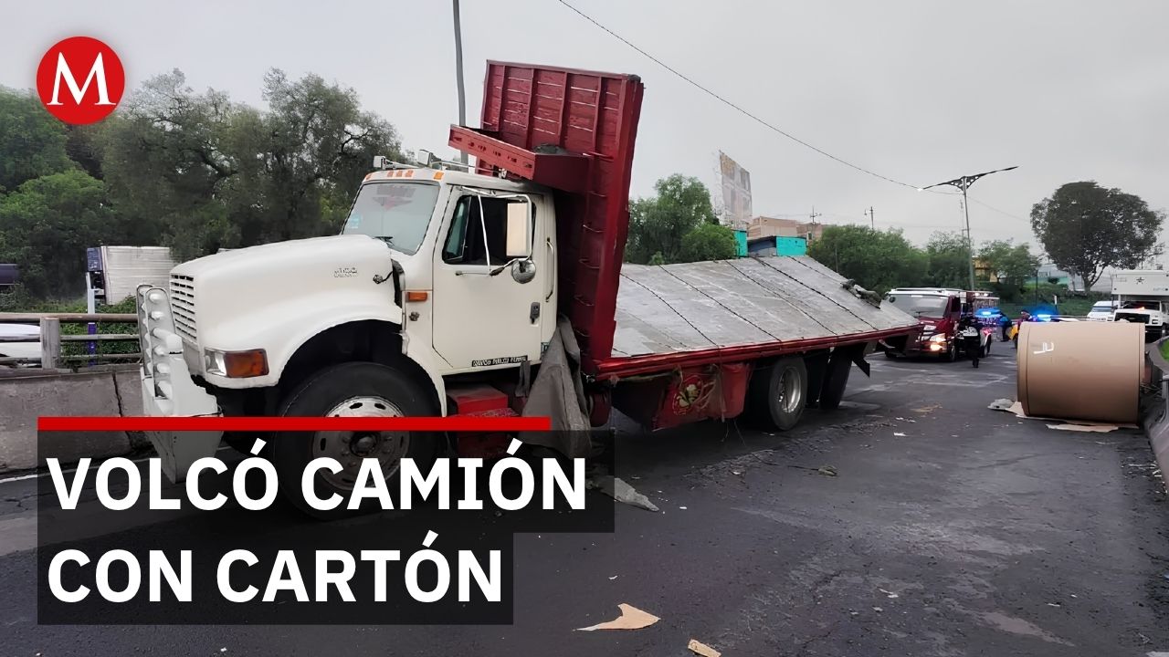 Volcadura de camión en puente La Concordia: empresa responsabiliza a baches