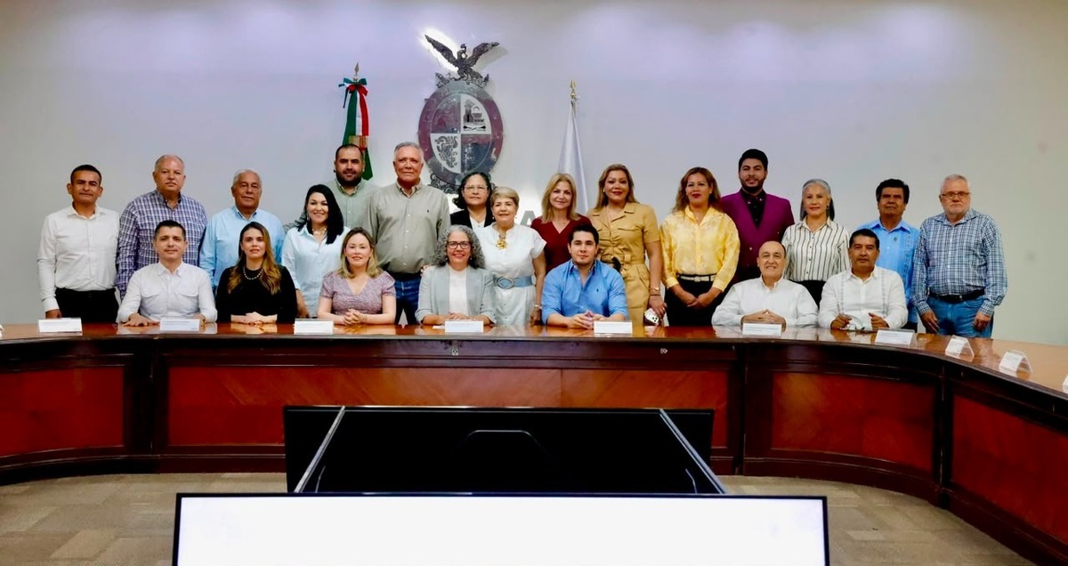 Graciela Domínguez Nava inicia gobierno con agenda territorial. | Foto: Especial