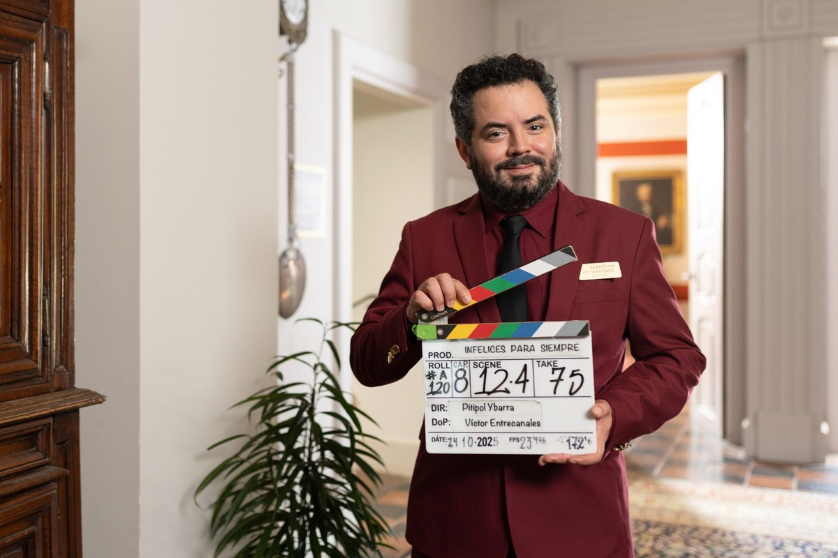 José Eduardo Derbez protagoniza la serie que llega a las pantallas este viernes / Especial
