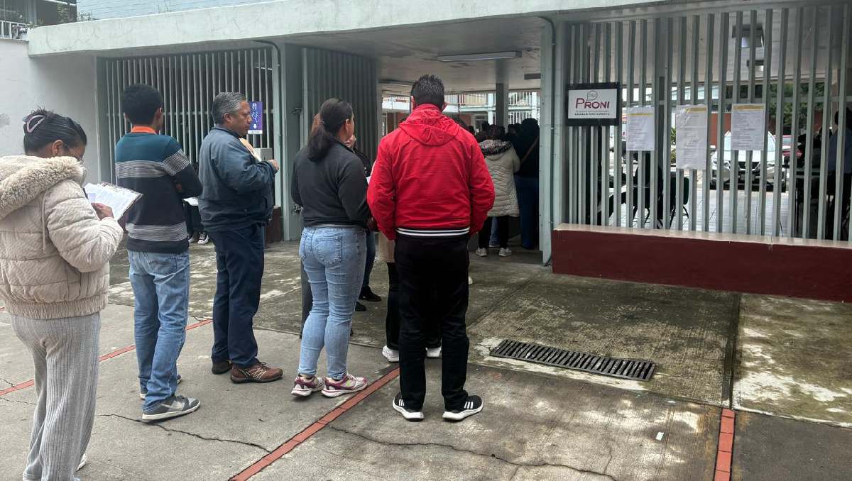 Entre los requisitos que piden las escuelas en Edomex es pagar la colegiatura. | Foto: Bernardo Jasso