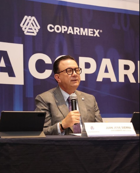 Juan José Sierra sostuvo que México requiere un gobierno eficiente y transparente. | Foto: Especial