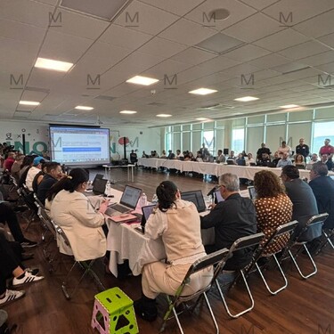 Entre señalamientos, reclamos, algunas dudas y pronunciamientos por parte de los integrantes del Ayuntamiento de León, se realizó la primera mesa de análisis.